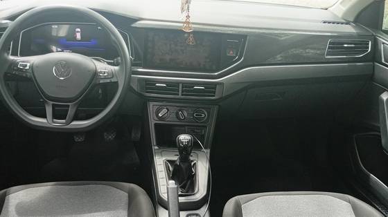 VOLKSWAGEN VIRTUS 1.0 170 TSI MANUAL